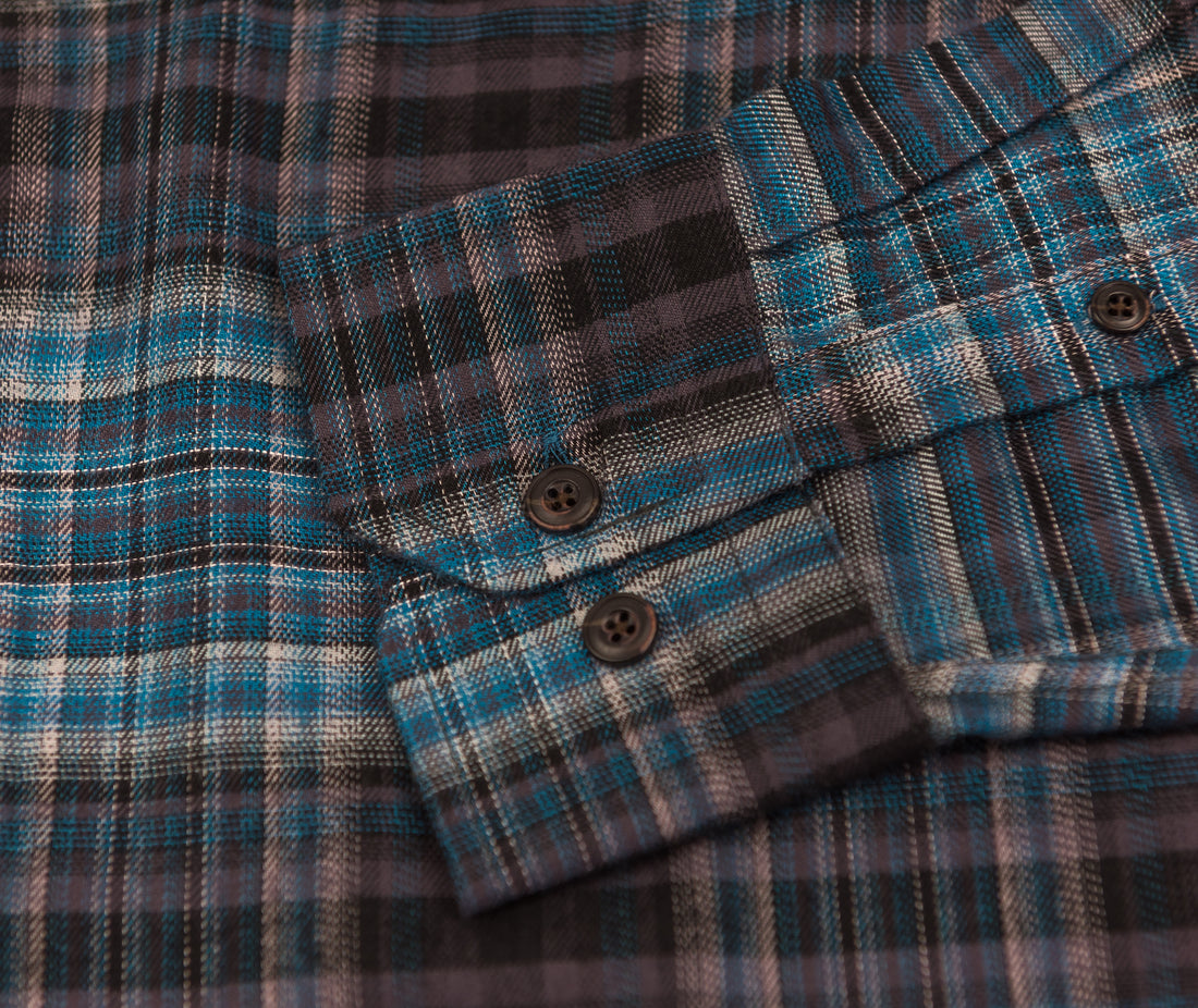 Wear Sierra Top Shelf Men's Cotton Long Sleeve Button Down Shirts in Navy Plaid