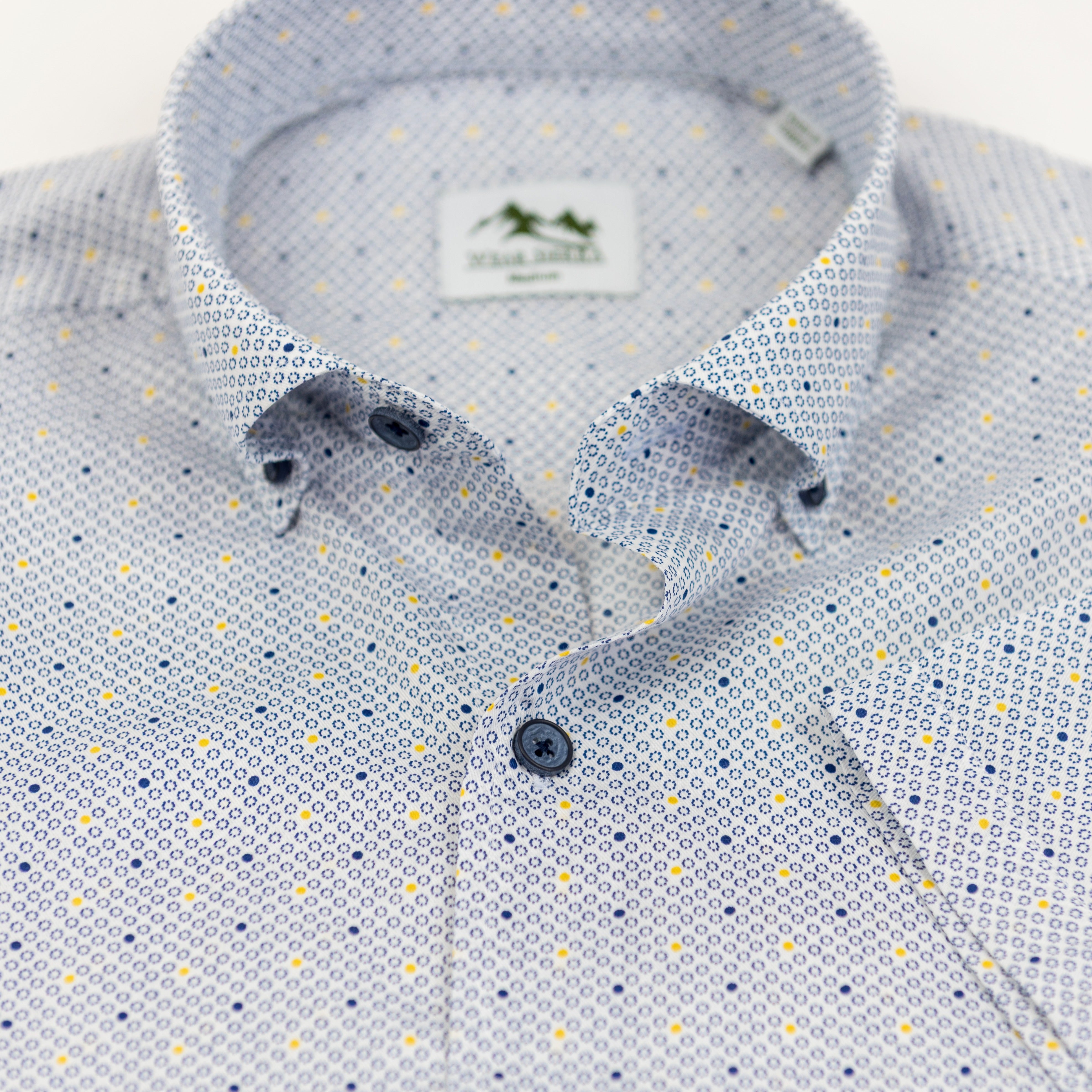 Wear Sierra Top Shelf Men's Cotton Short Sleeve Button Down Shirt White Dots
