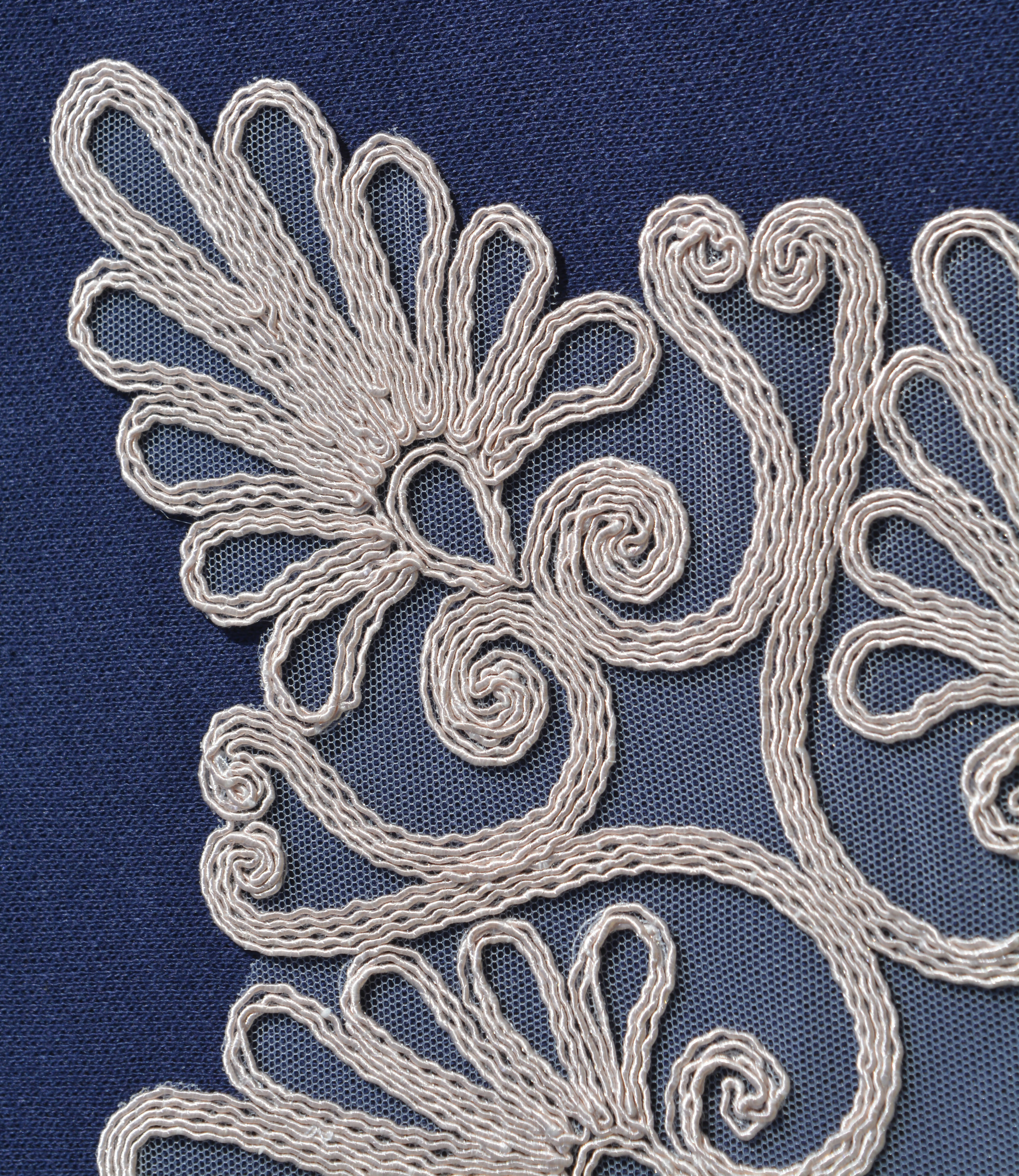 Angel Whisper Runner Set, Mantle Set, Dining Room and Home Decoration, Doilies - 5pc Set - Wear Sierra