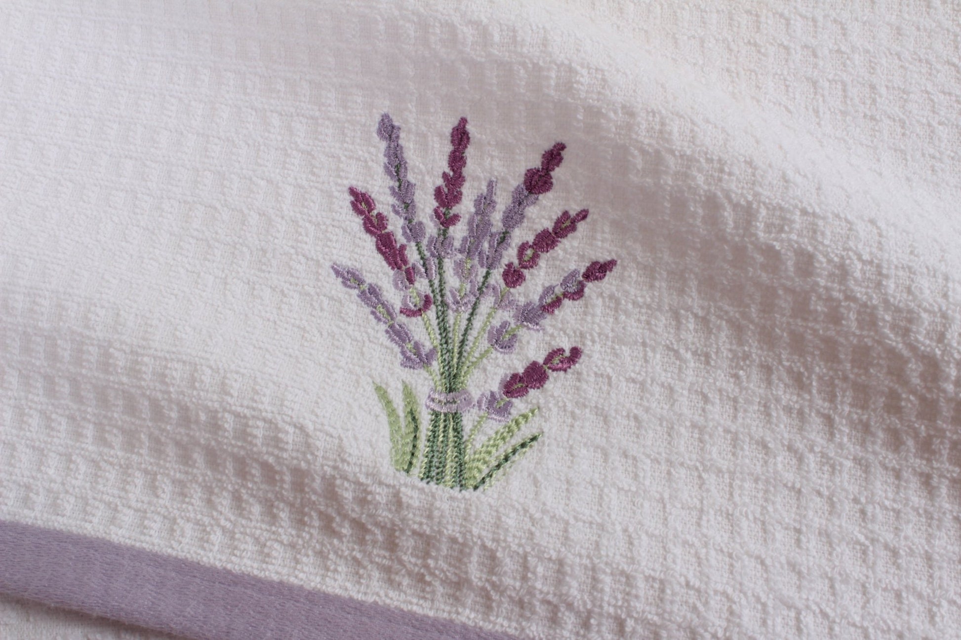 100% Cotton Kitchen Towel Set of 2 – Soft, Absorbent Dish Towels for Cooking, Drying & Cleaning – Durable Everyday Kitchen Towels - Lavender Flowers Design - Wear Sierra