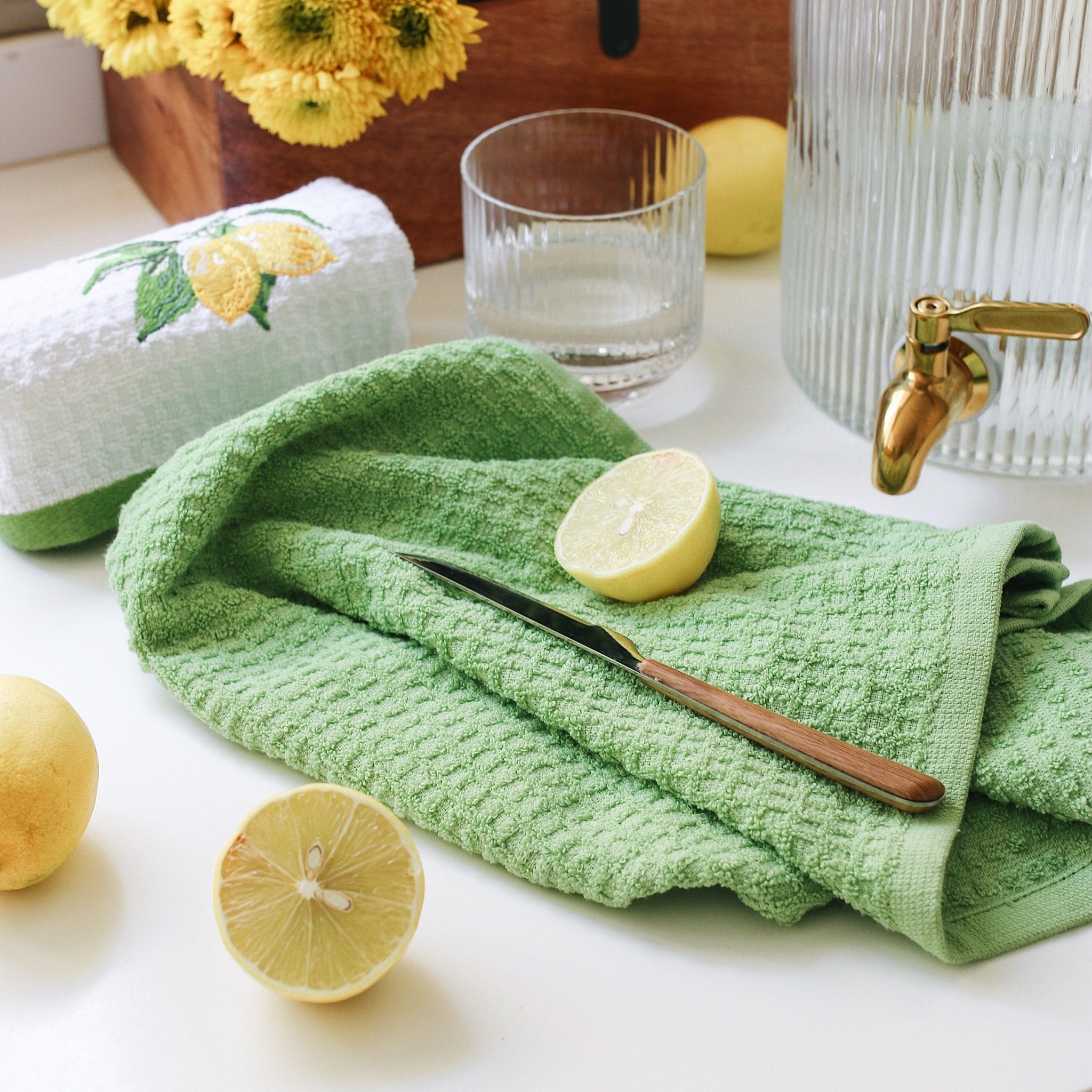 100% Cotton Kitchen Towel Set of 2 – Soft, Absorbent Dish Towels for Cooking, Drying & Cleaning – Durable Everyday Kitchen Towels - Lemons Design - Wear Sierra