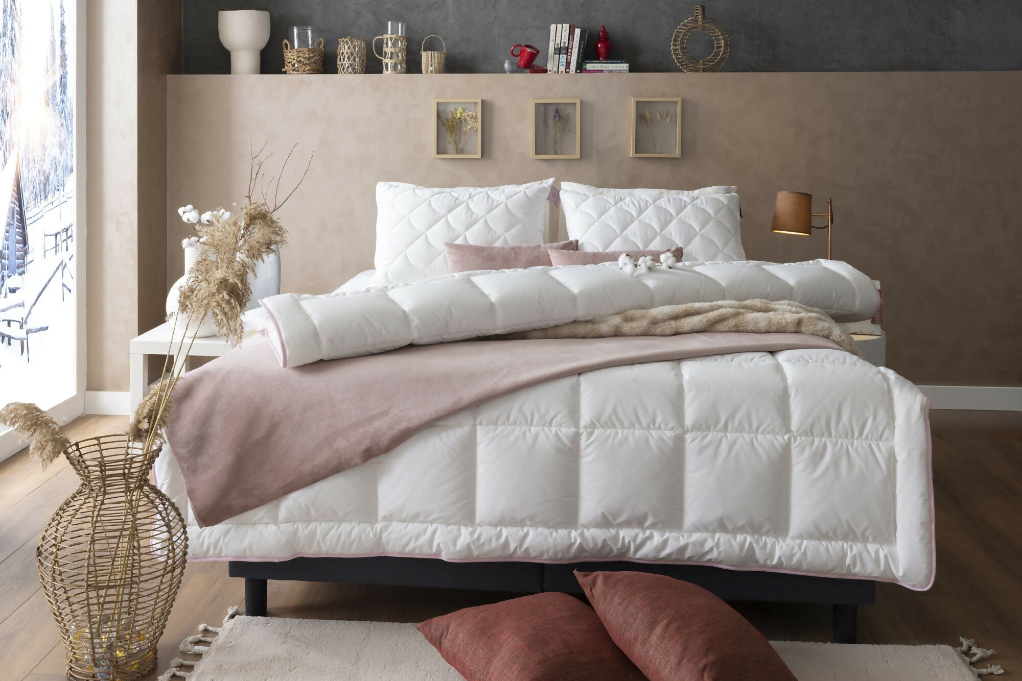 Duvetta 100% Cotton Comforter with Cotton Fabric Cover Premium Quality Cotton -All Season Useable- Duvet-Medium Weight Quilt (Queen U.S. Standard)