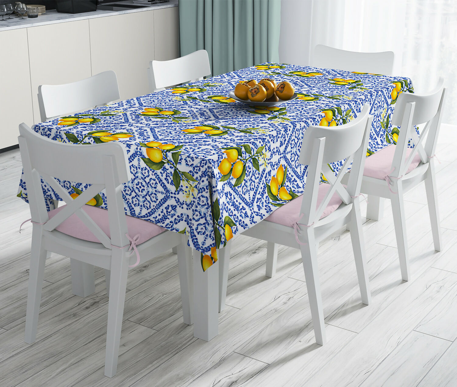 Lemon pattern dining table cloth.