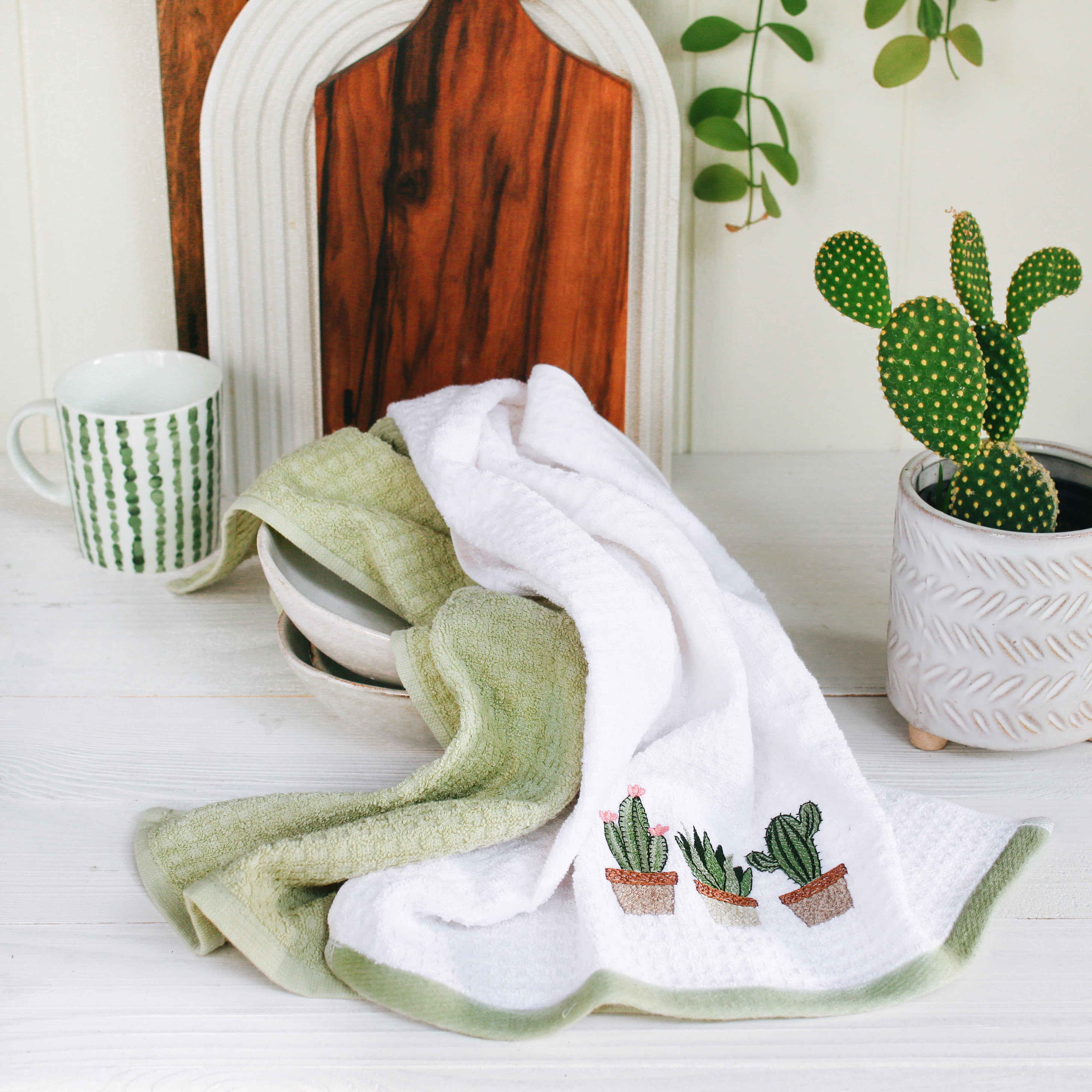 100% Cotton Kitchen Towel Set of 2 – Soft, Absorbent Dish Towels for Cooking, Drying & Cleaning – Durable Everyday Kitchen Towels - Cactus Design