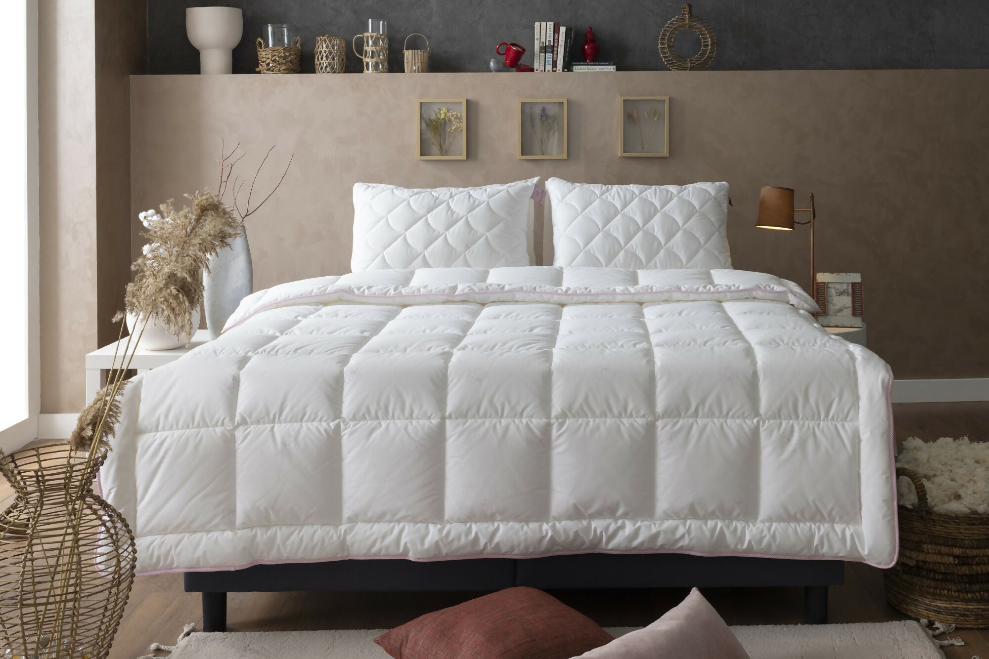 Duvetta 100% Cotton Comforter with Cotton Fabric Cover Premium Quality Cotton -All Season Useable- Duvet-Medium Weight Quilt (King U.S. Standard)