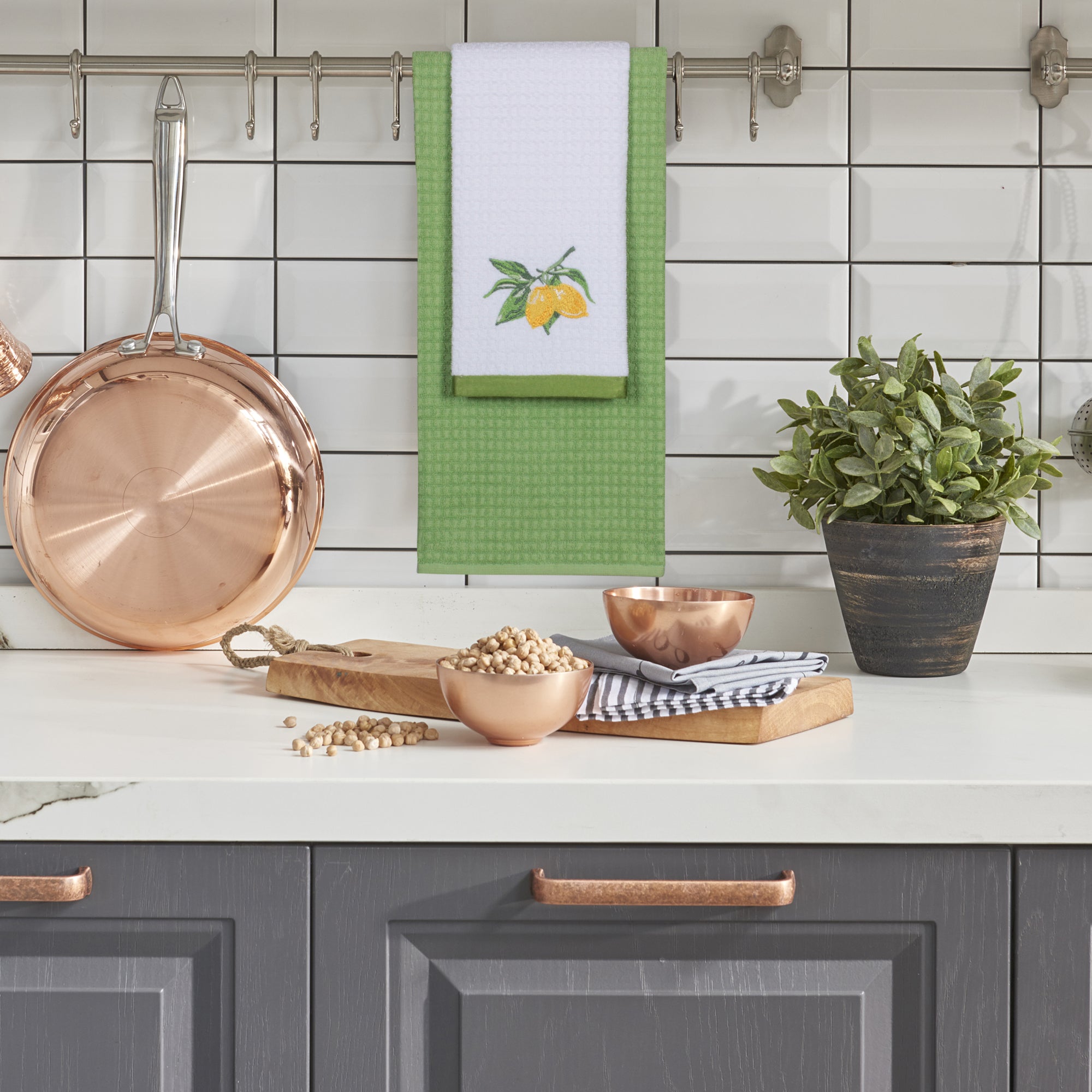 100% Cotton Kitchen Towel Set of 2 – Soft, Absorbent Dish Towels for Cooking, Drying & Cleaning – Durable Everyday Kitchen Towels - Lemons Design