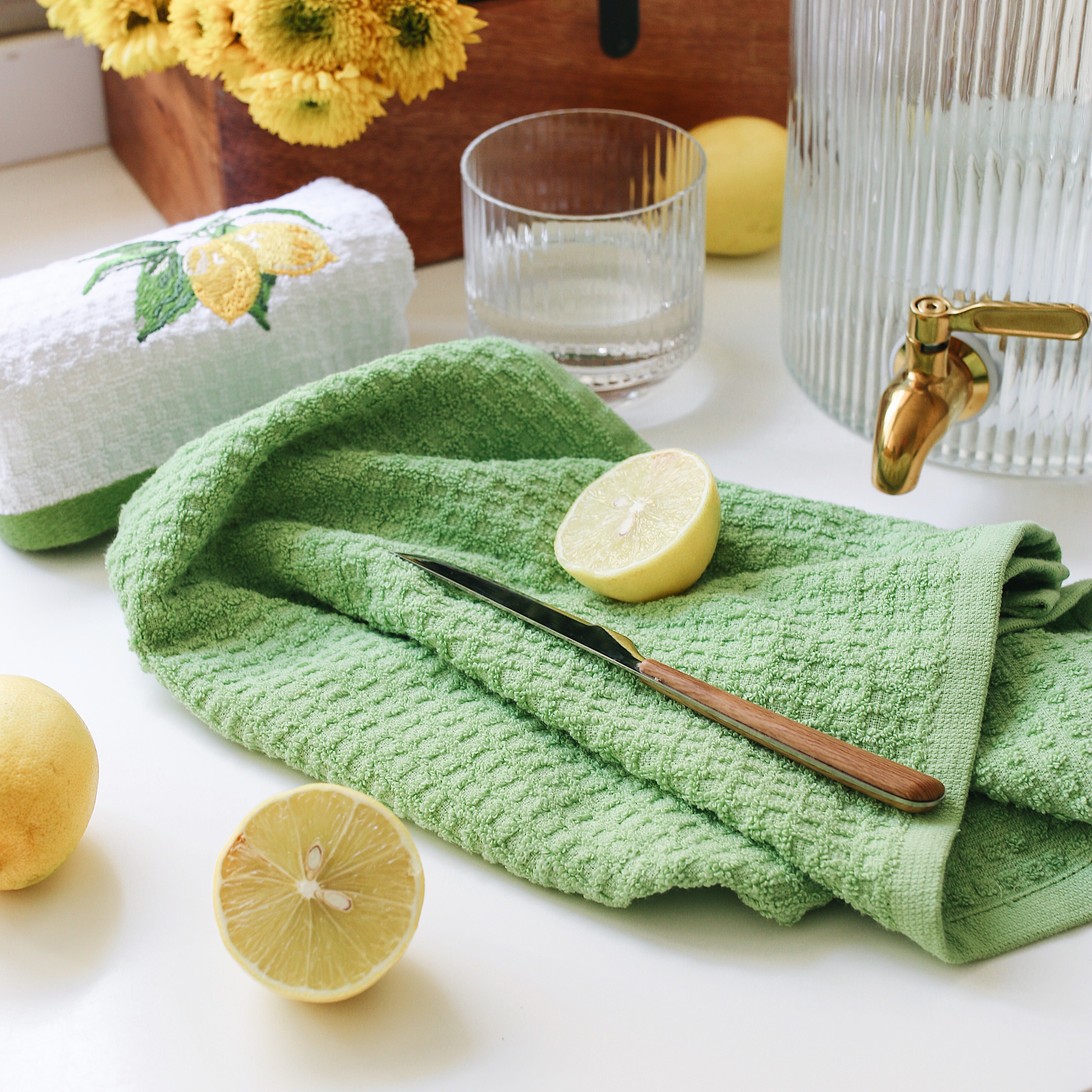 100% Cotton Kitchen Towel Set of 2 – Soft, Absorbent Dish Towels for Cooking, Drying & Cleaning – Durable Everyday Kitchen Towels - Lemons Design