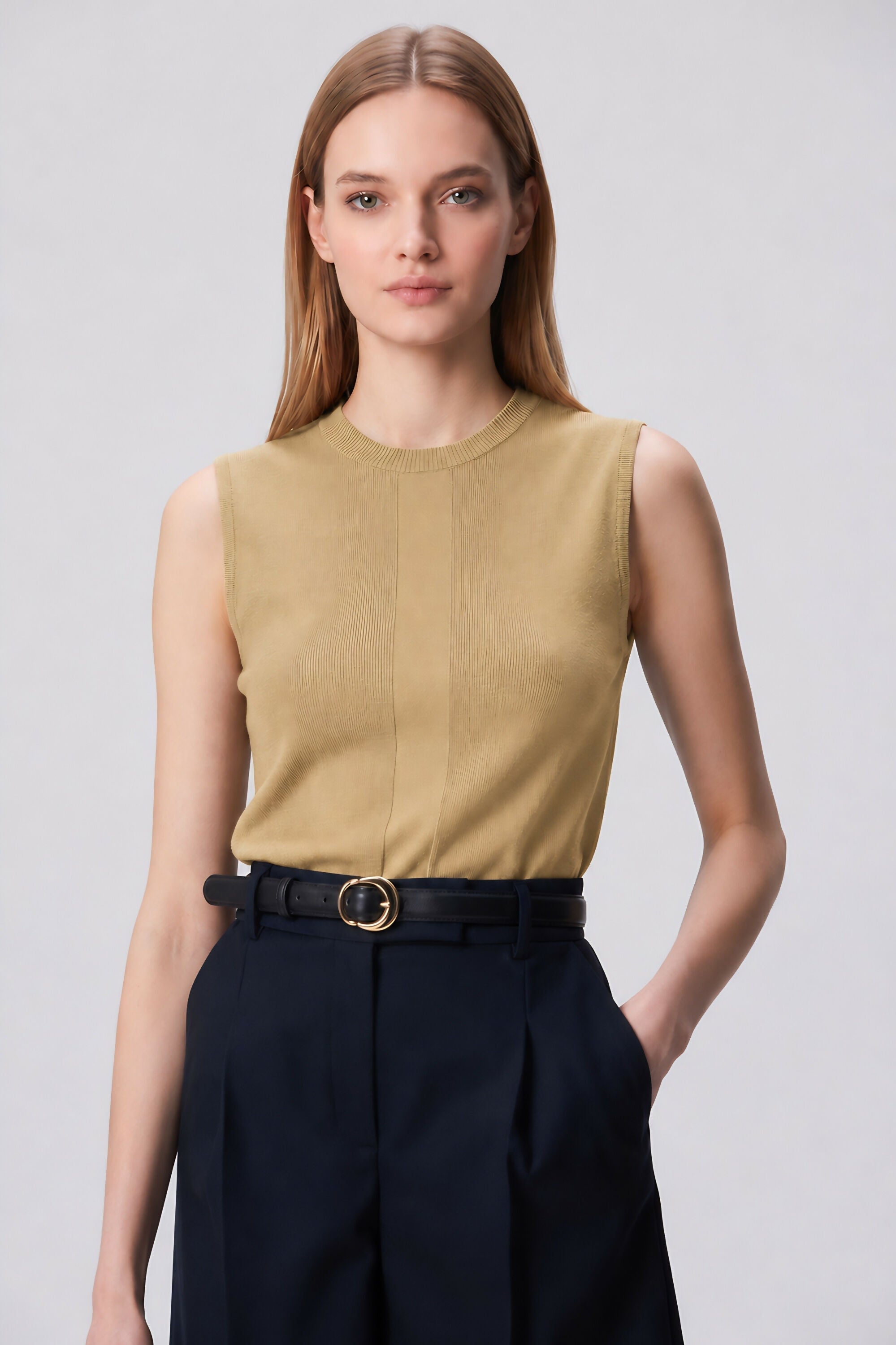 Women’s Ribbed Knit Sleeveless Top