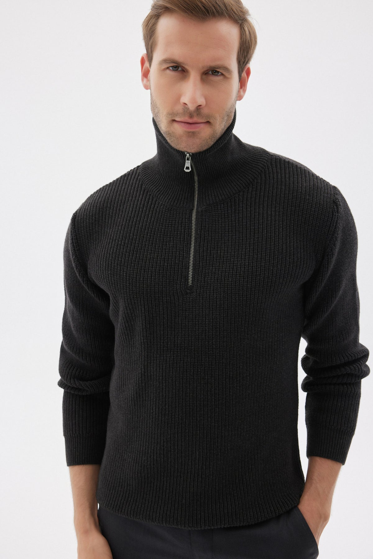 Men’s 100% Cotton Quarter-Zip Knit Sweater