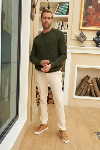 Men's Long-Sleeve Crewneck Mid-Weight Pullover Sweater in Many Popular Colors - Great Gift for Husband, Dad or Boyfriend