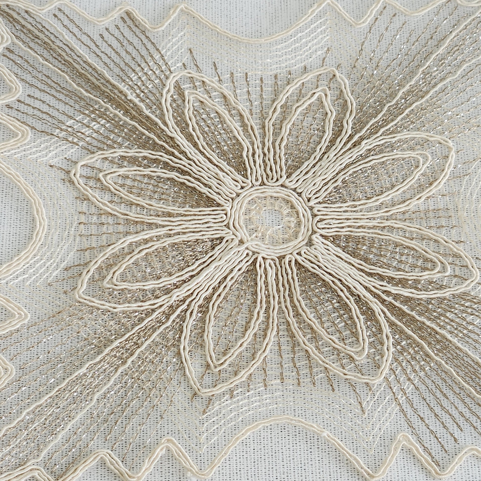 Dazzling Dahlia Runner, Rectangular, Island Decoration, Piano Decoration, Dresser Decoration, 1pc - Wear Sierra