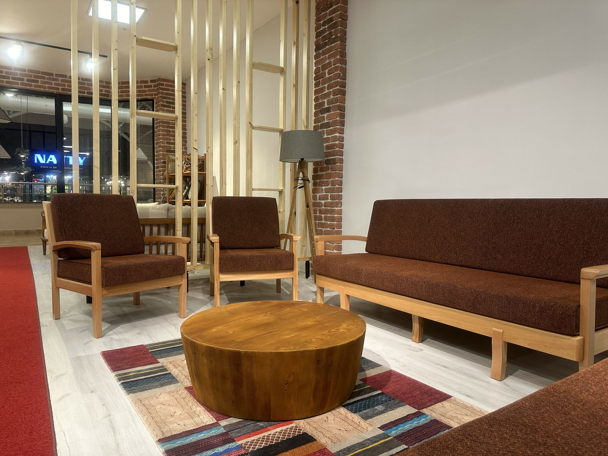 Solid wood drum coffee table聽