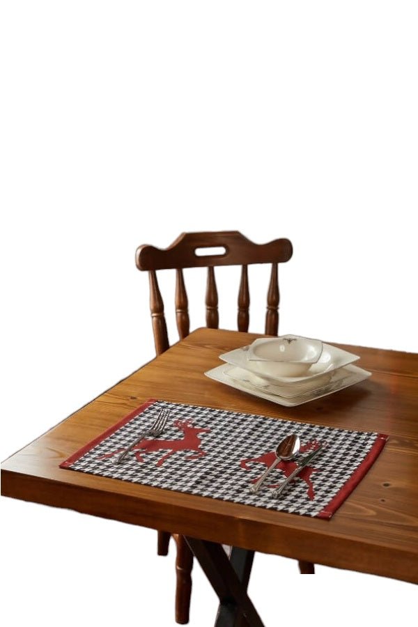 Deer Pattern Maroon & Black Hounds-Tooth Placemat Set - Wear Sierra