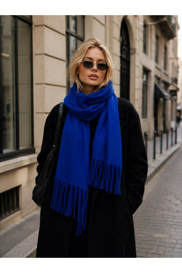 Women's Fringed Plush Scarf – Soft & Cozy Textured Wrap for Winter