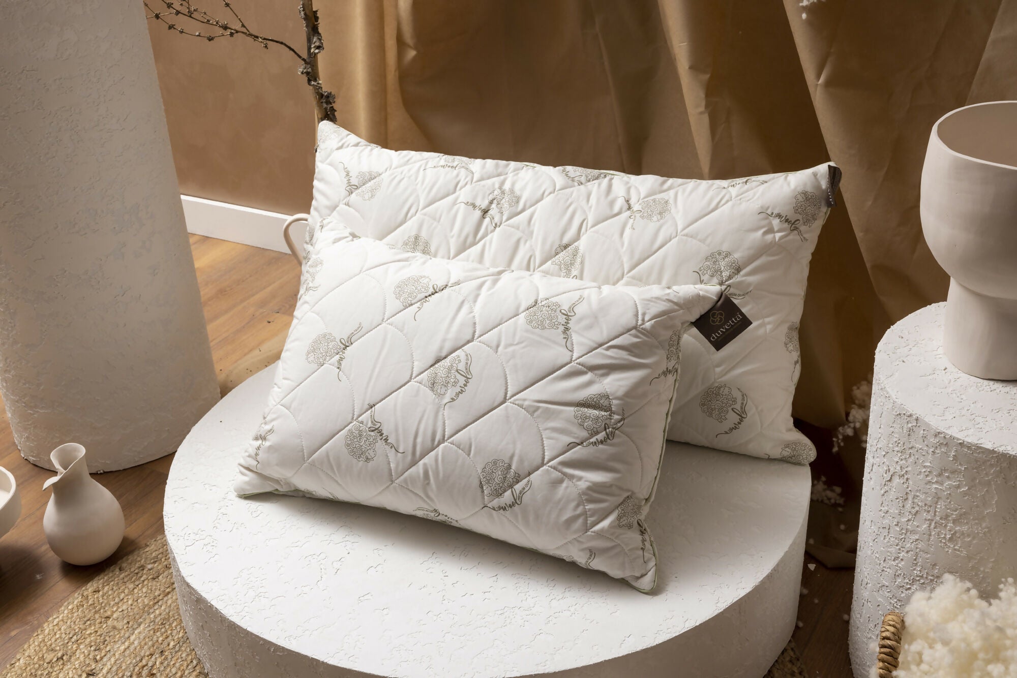 Duvetta 100% Wool Comforter with Cotton Fabric Cover Premium Quality New Zealand Wool-All Season Useable- Machine Washable Duvet-Medium Weight Quilt (Twin, 1, Unit)