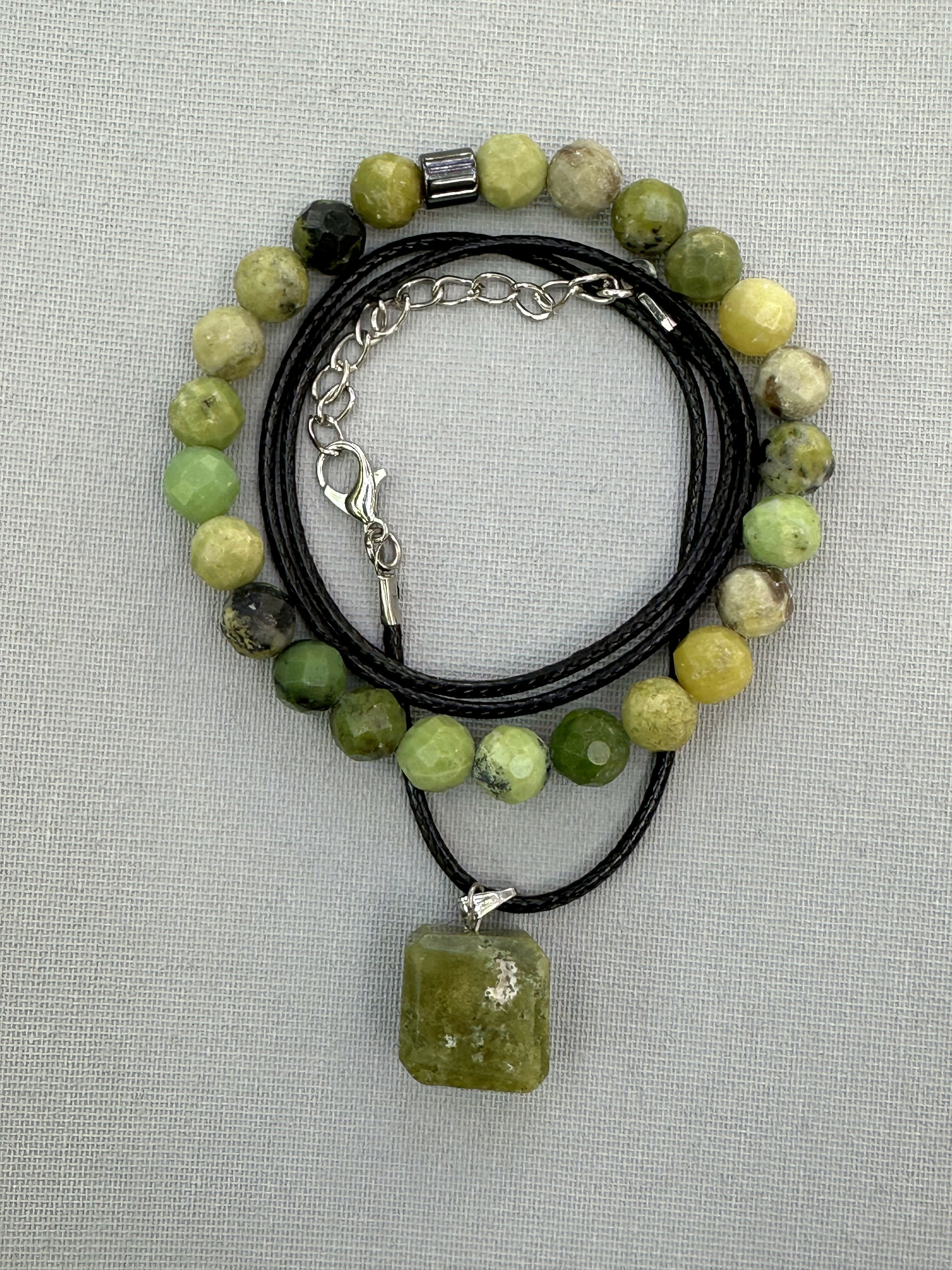African Jade Natural Stone Bracelet with Matching Necklace