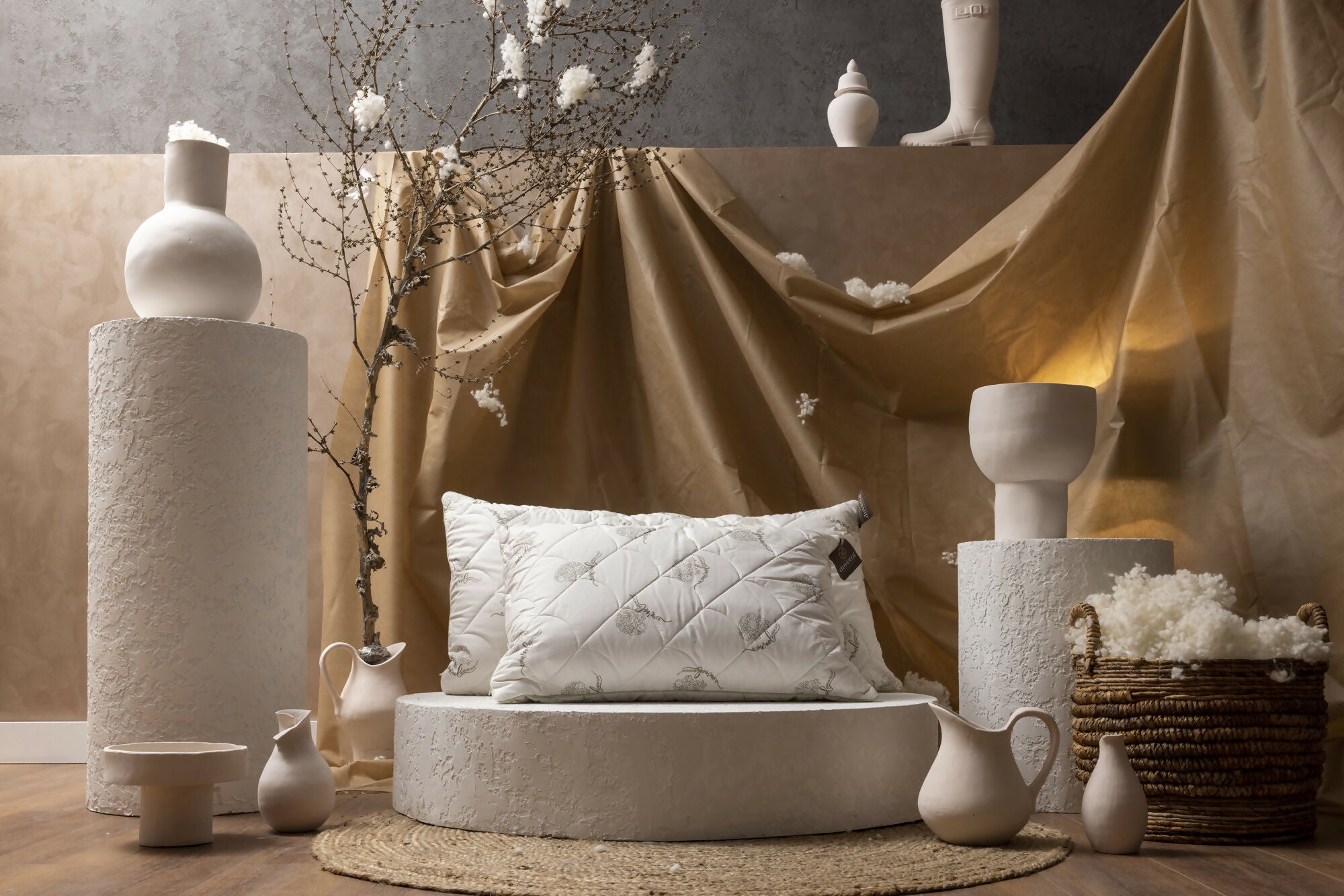 Duvetta 100% Wool Pillow Natural Bed Pillow with Protector Cover New Zealand Wool Filling Adjustable Pillow Standard Pillow Size (28" × 20") Hypoallergenic Sleeping Pillow