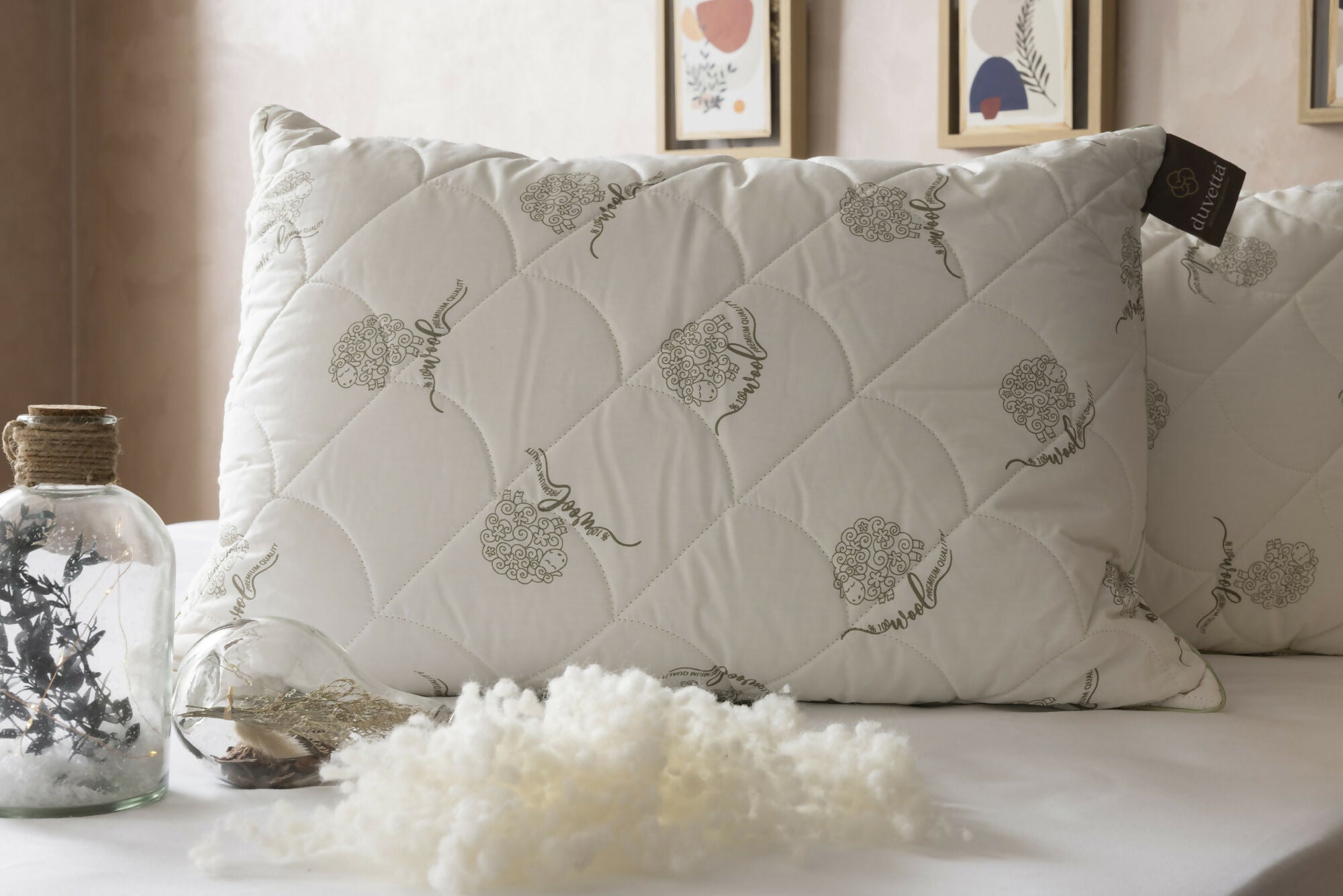 Duvetta 100% Wool Pillow Natural Bed Pillow with Protector Cover New Zealand Wool Filling Adjustable Pillow Standard Pillow Size (28" × 20") Hypoallergenic Sleeping Pillow