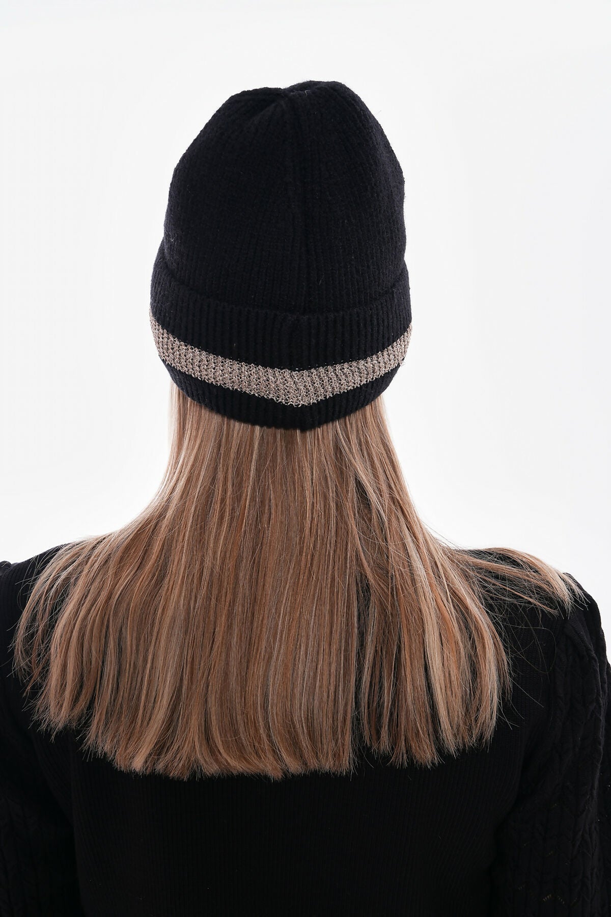 Urban Essential Women's Plain Beanie - Wear Sierra