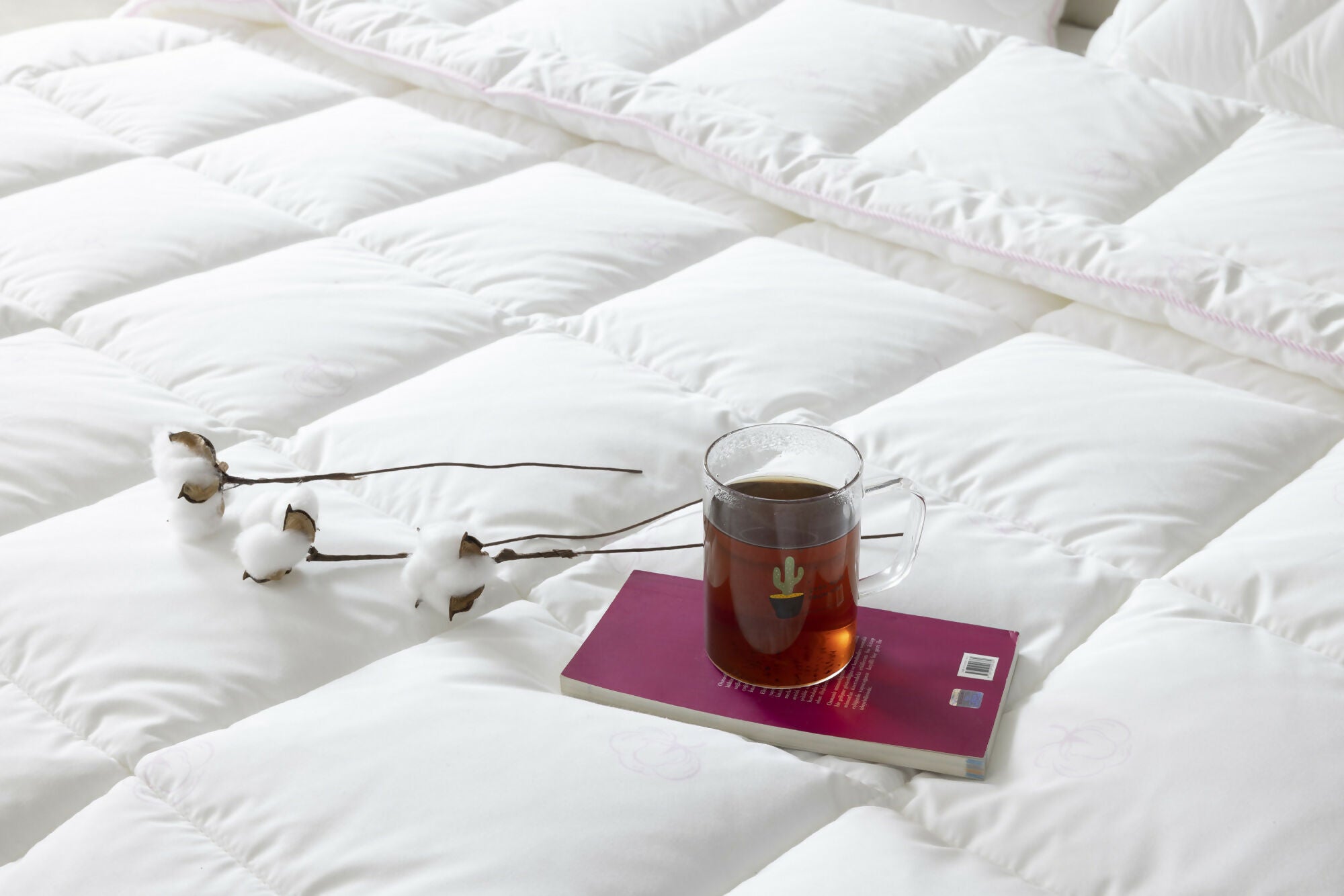 Duvetta 100% Cotton Comforter with Cotton Fabric Cover Premium Quality Cotton -All Season Useable- Duvet-Medium Weight Quilt (Queen U.S. Standard)