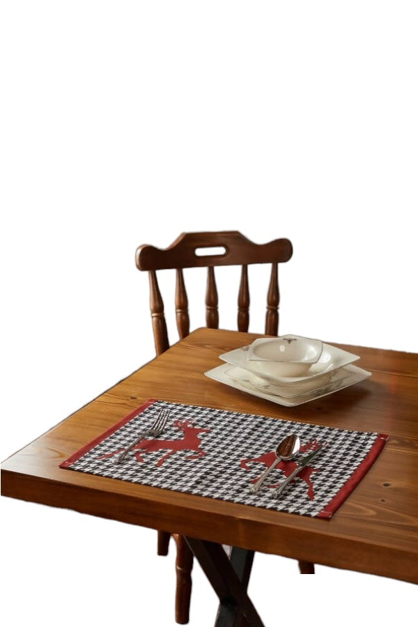 Deer Pattern Maroon & Black Hounds Tooth Placemat Set of 2 - Wear Sierra