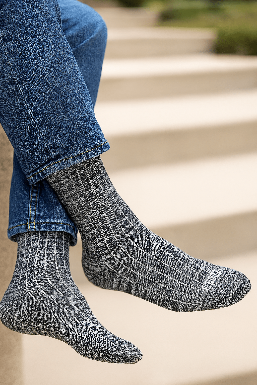 Women's Bamboo Crew Performance Socks with Arch Support - Wear Sierra