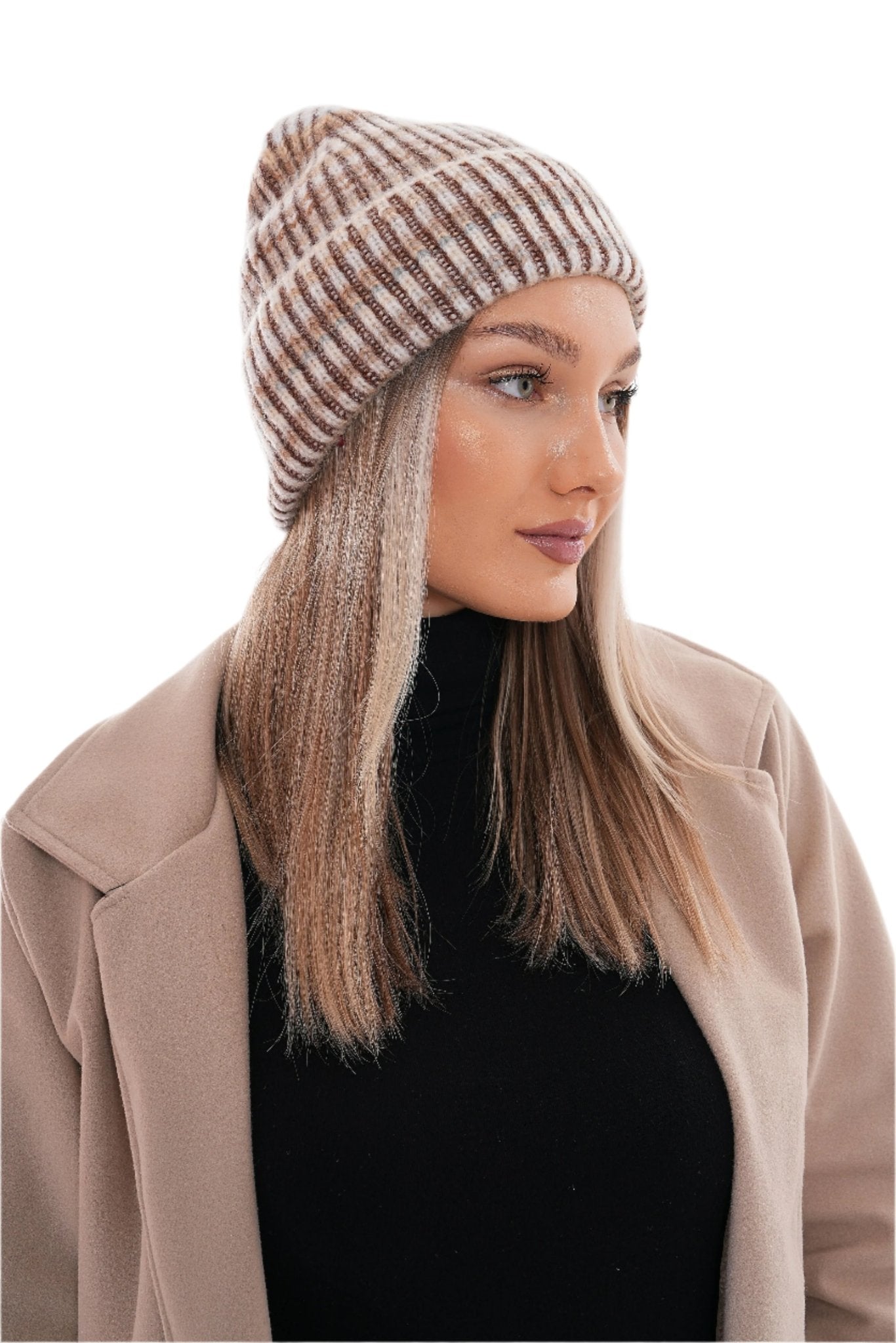 Women's Knitted Beanies, Comfy & Stylish - Great for Outdoors - Wear Sierra