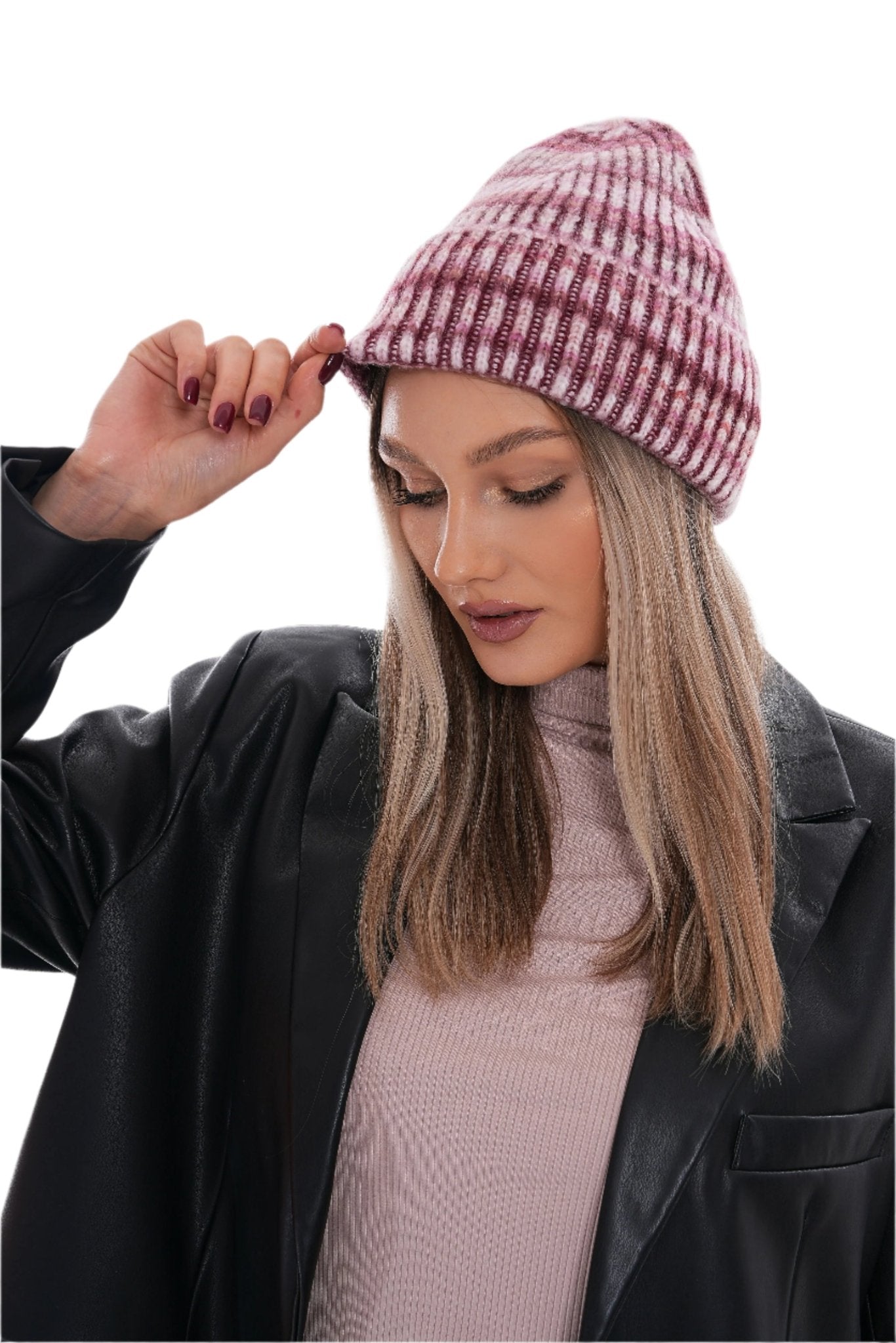 Women's Knitted Beanies, Comfy & Stylish - Great for Outdoors - Wear Sierra