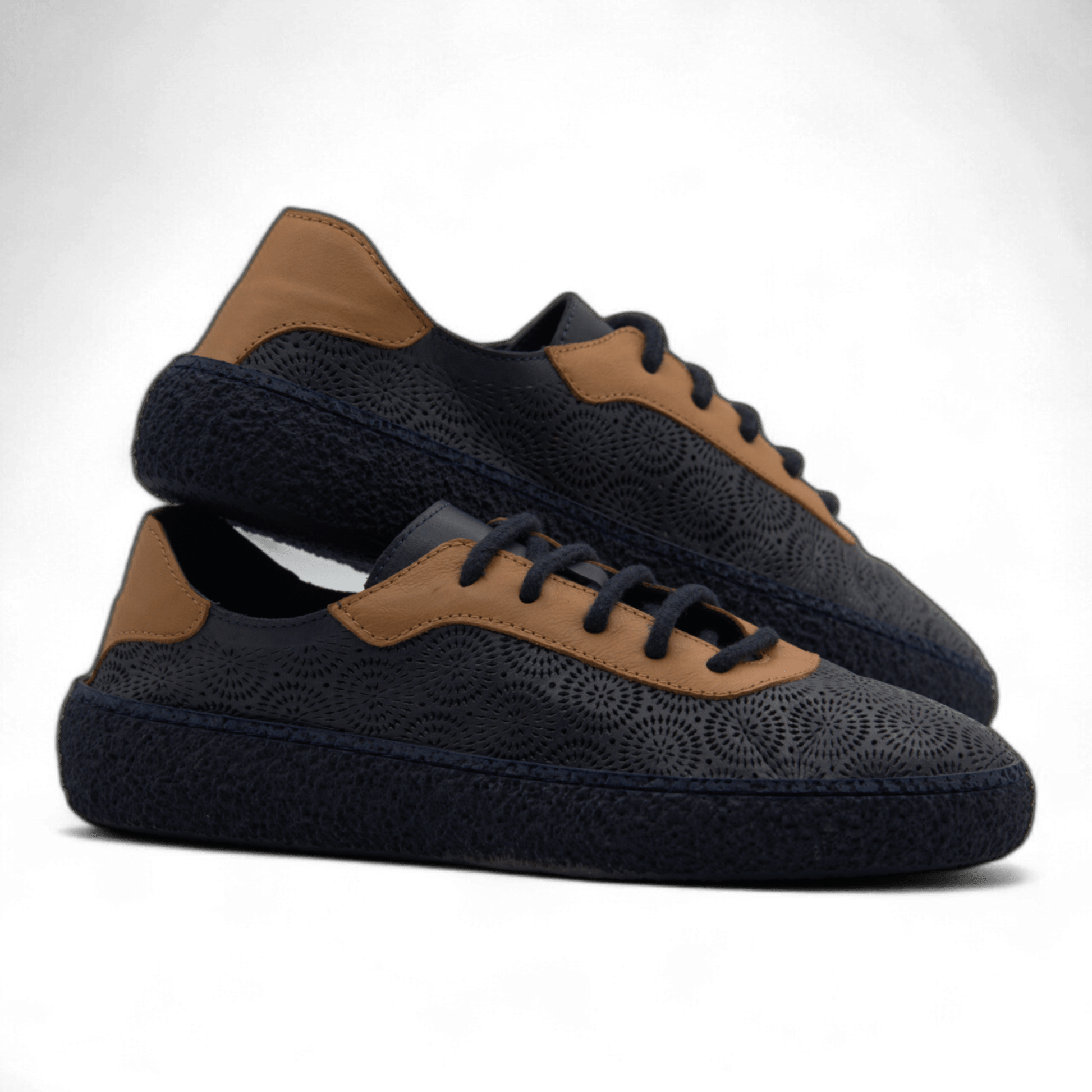 Women's Lace-Up Slip On Leather Sneakers (Colette Style) - Wear Sierra
