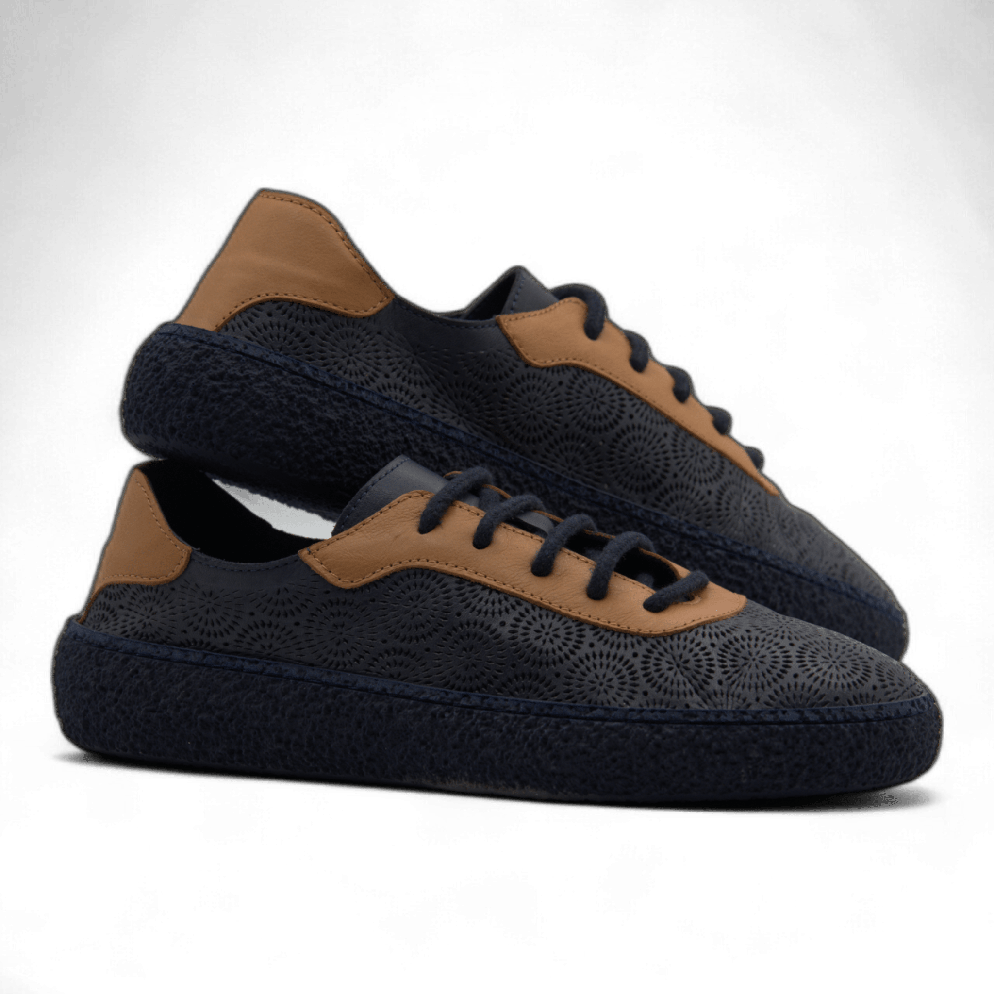 Women's Lace-Up Slip On Leather Sneakers (Colette Style) - Wear Sierra