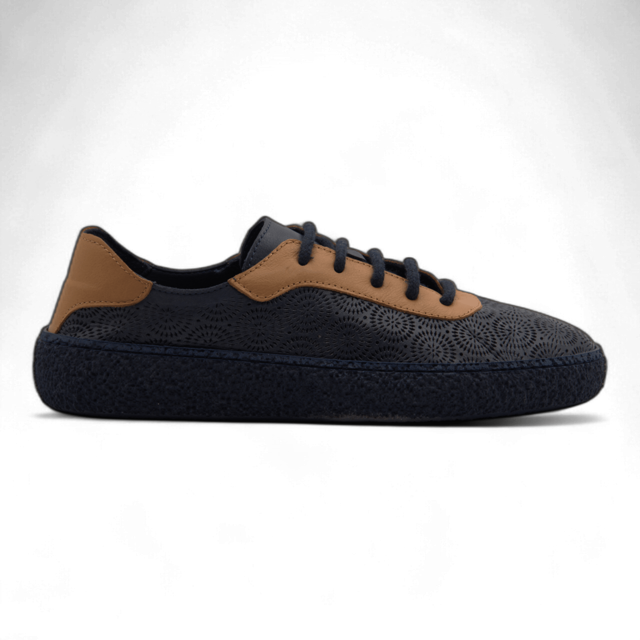 Women's Lace-Up Slip On Leather Sneakers (Colette Style) - Wear Sierra