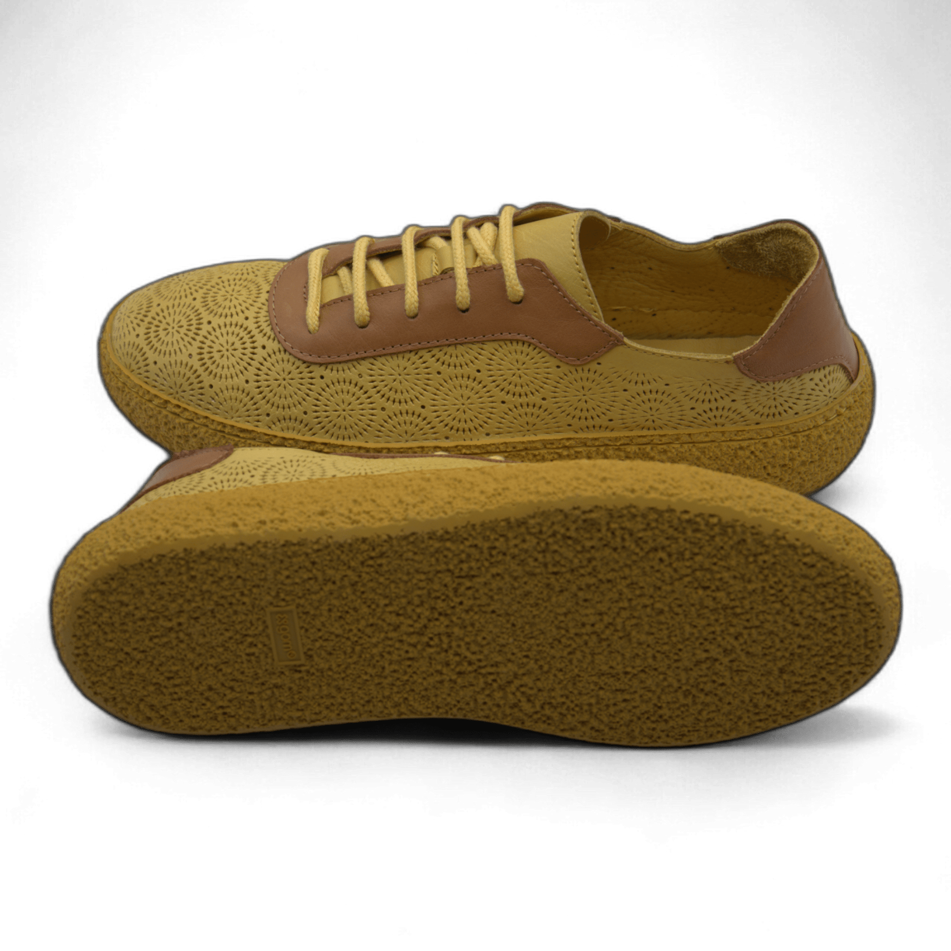 Women's Lace-Up Slip On Leather Sneakers (Colette Style) - Wear Sierra