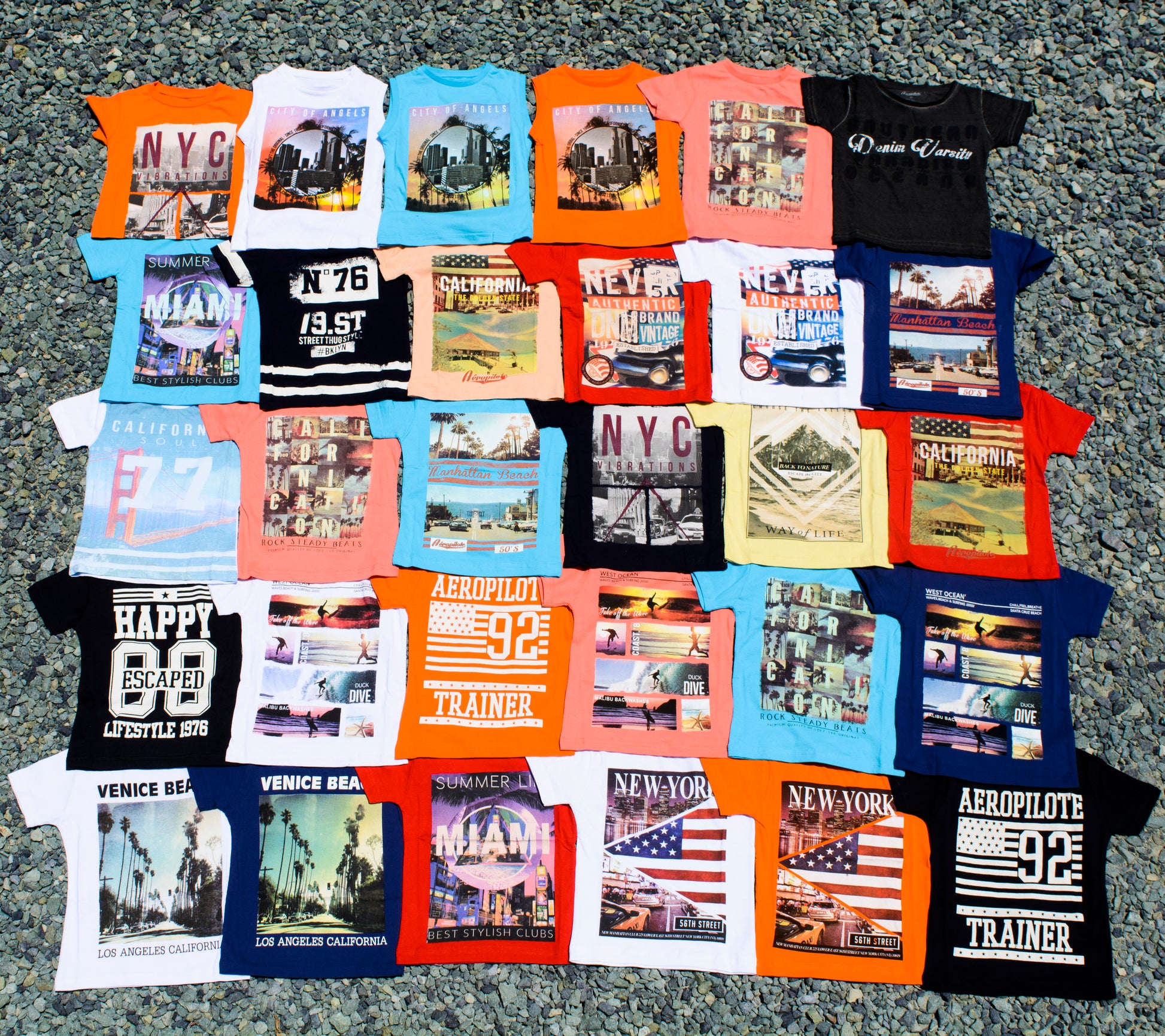 White T-Shirts for Kids - Cool and Stylish Tee for Children - Beautiful Beach Printed Babies T-Shirt - Wear Sierra