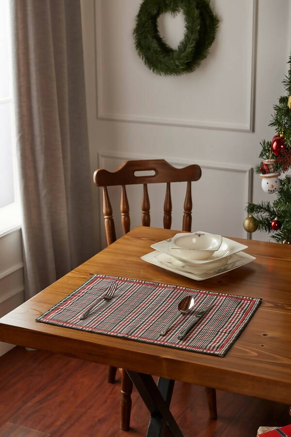 Checkered Red and Green Holiday Placemats Set of 2, Christmas, New Year, Hanukkah - Wear Sierra