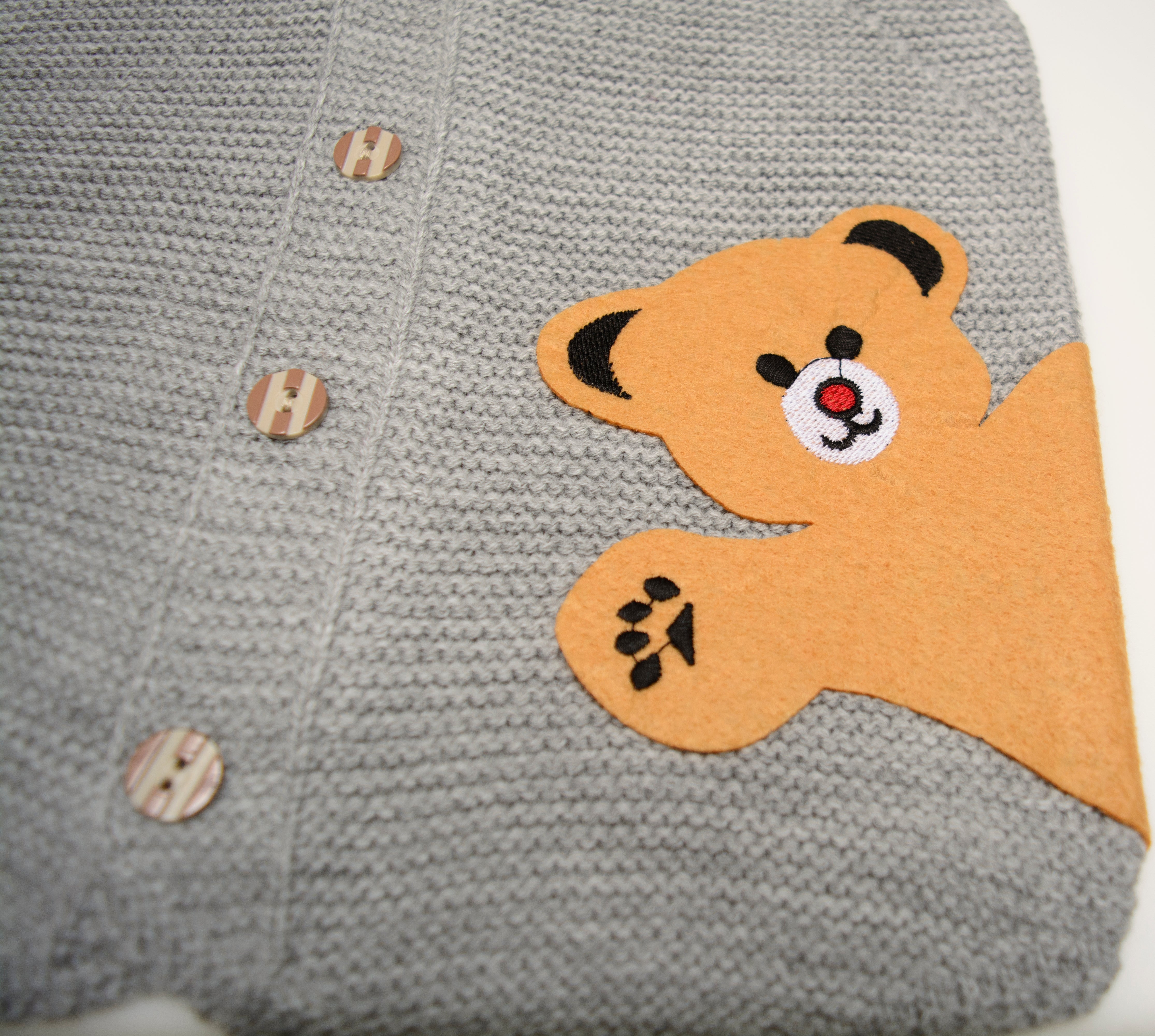 Wear Sierra Solid Half Sleeve Bear Cute Design V-Neck  Sweaters For Toddlers And Kids - Wear Sierra