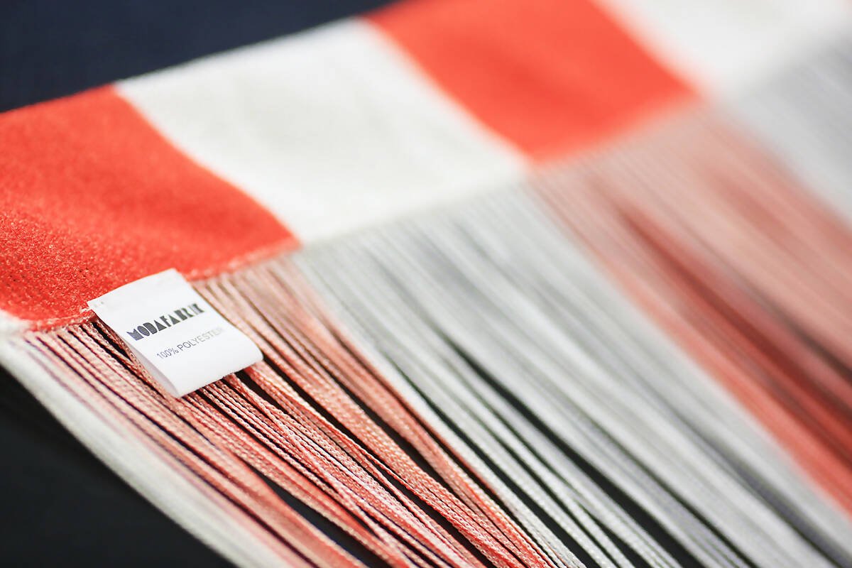 American Flag String Curtain - July 4th Decorating, Great for Barbeques, Picnics, Weddings - Wear Sierra