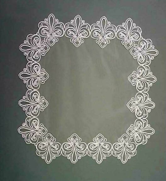 Crown Napkin Set, Table Cover, Doily, Candle Scape, 2 Piece Set - Wear Sierra