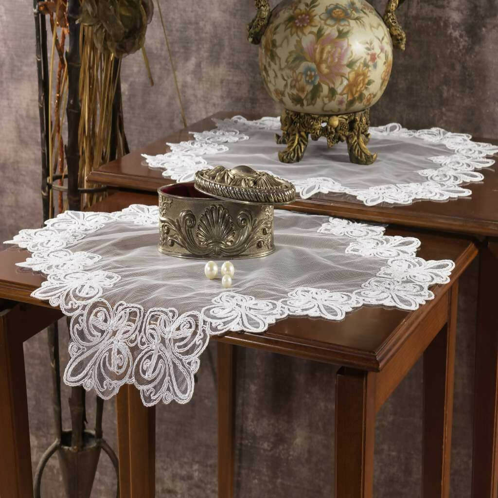 Crown Napkin Set, Table Cover, Doily, Candle Scape, 2 Piece Set - Wear Sierra