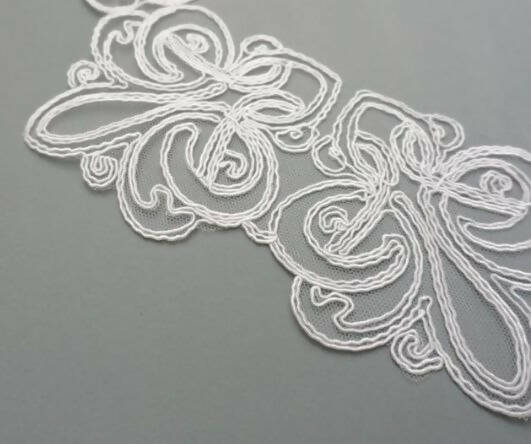 Crown Napkin Set, Table Cover, Doily, Candle Scape, 2 Piece Set - Wear Sierra