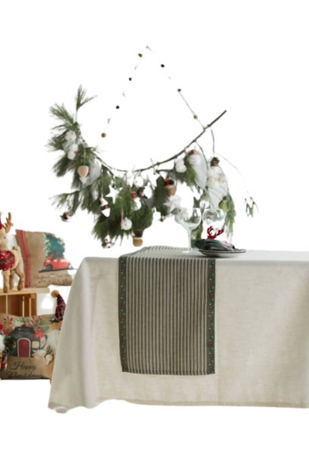 Fox Trot Pattern Linen-Feel Runner, Christmas Decorating in Classic Red and Hunter Green - Wear Sierra