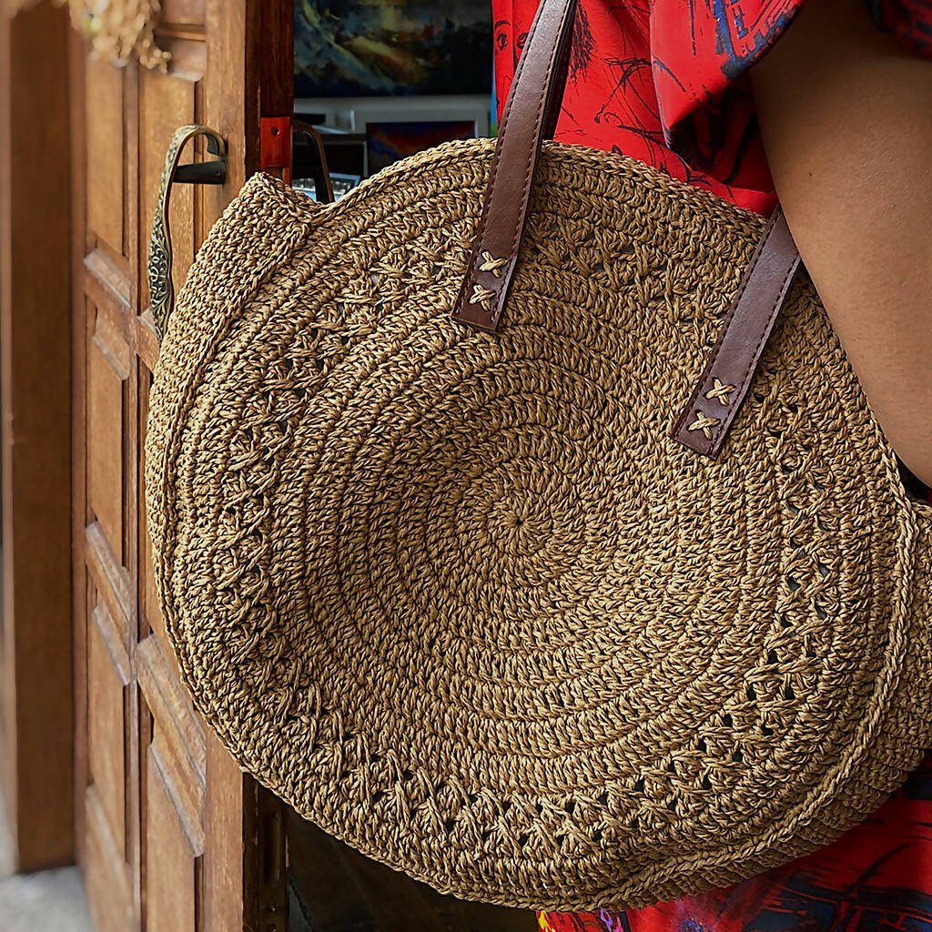 Hand Crafted Casual Shoulder Purse for Her in Organic Natural Paper Yarn - Wear Sierra