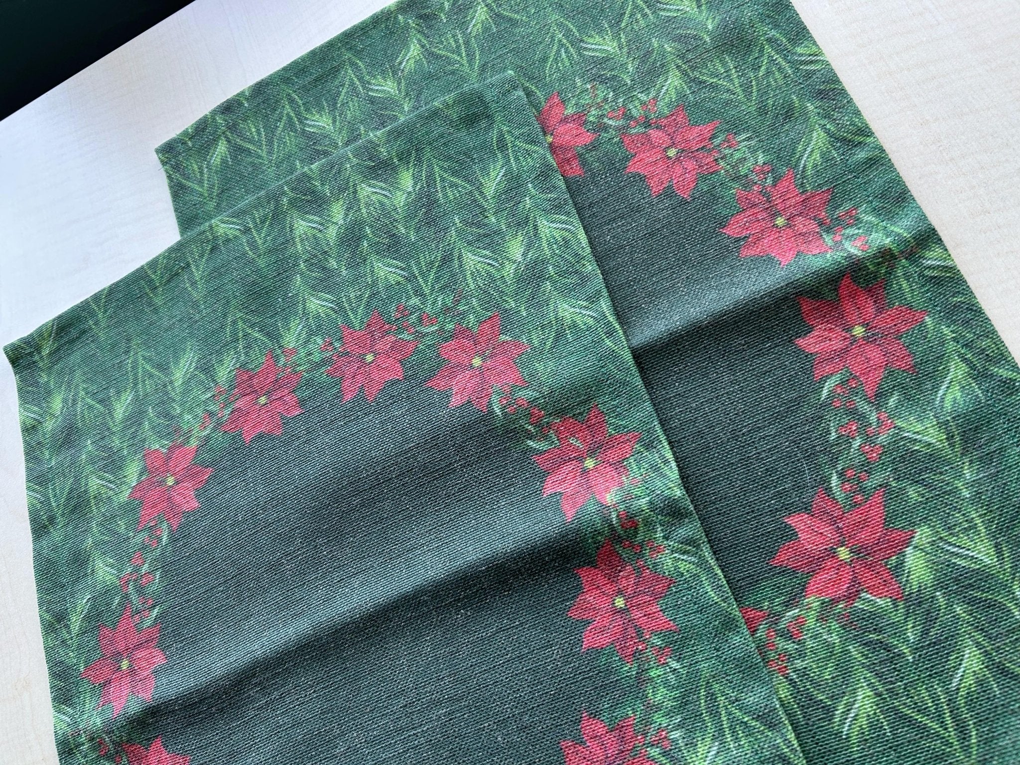 Holiday Themed Placemats, Poinsettia Flower Pattern Set of 2 - Wear Sierra