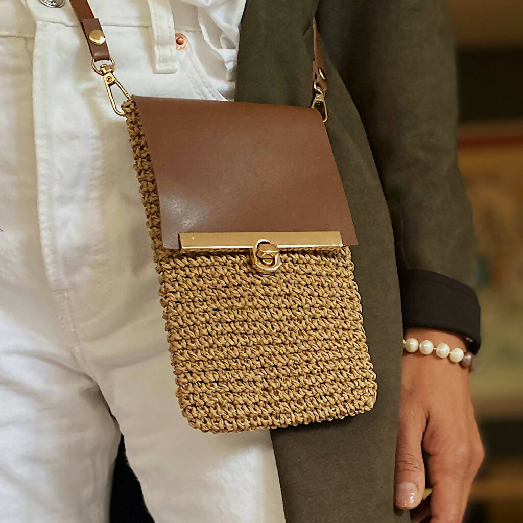 Cellphone Pouch, Cross-body Bag with Chain Strap in Eco-Friendly Paper Yarn - Wear Sierra