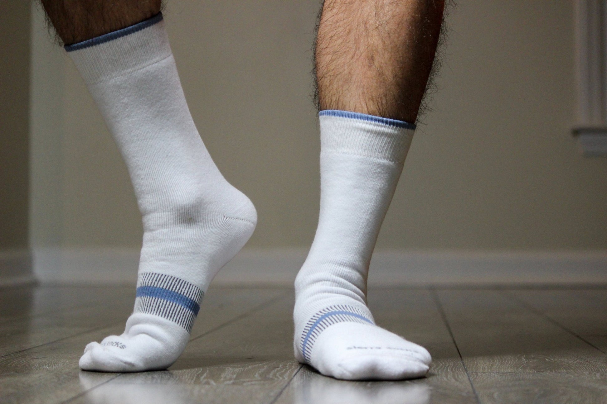 Men's Cushioned Crew Socks with Arch Support in 2 Pair Packs - Wear Sierra