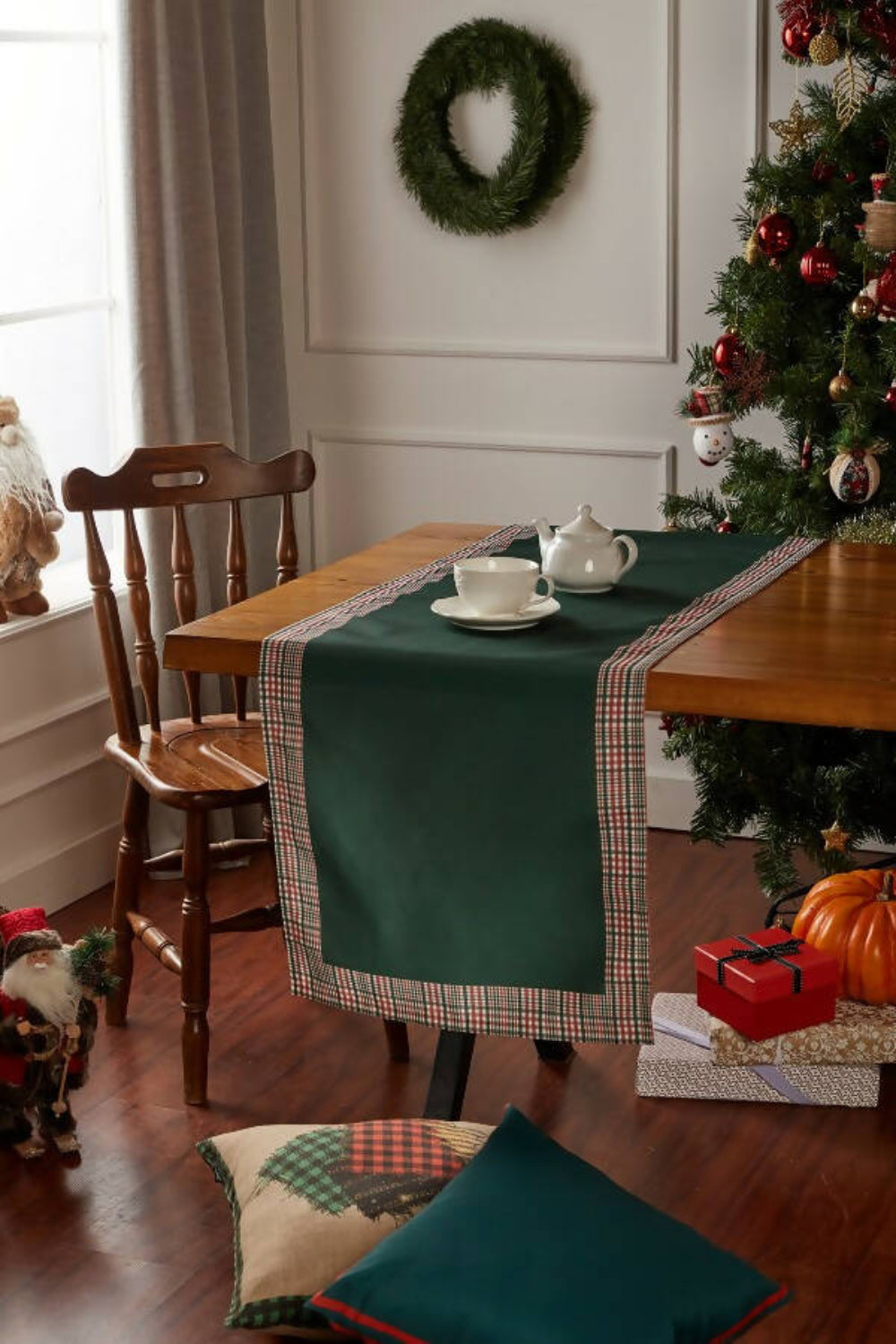 Hunter Green and Red Plaid Border Christmas Style Runner, Rectangular, 17"Wx59"L - Wear Sierra