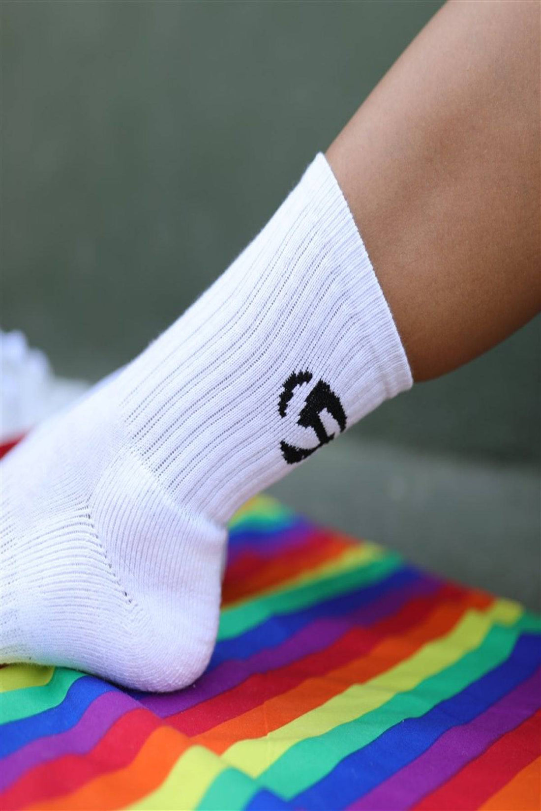 White Crew Socks for Women in Combed Cotton - Wear Sierra